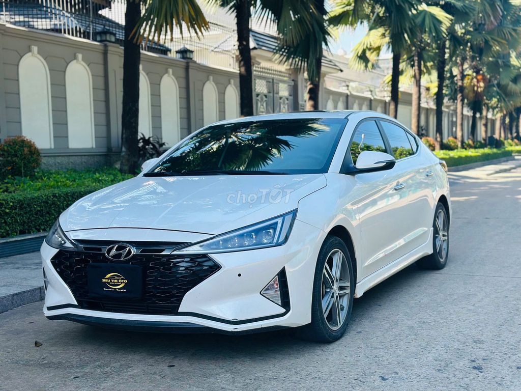 Hyundai Elantra 2021 - ảnh 2
