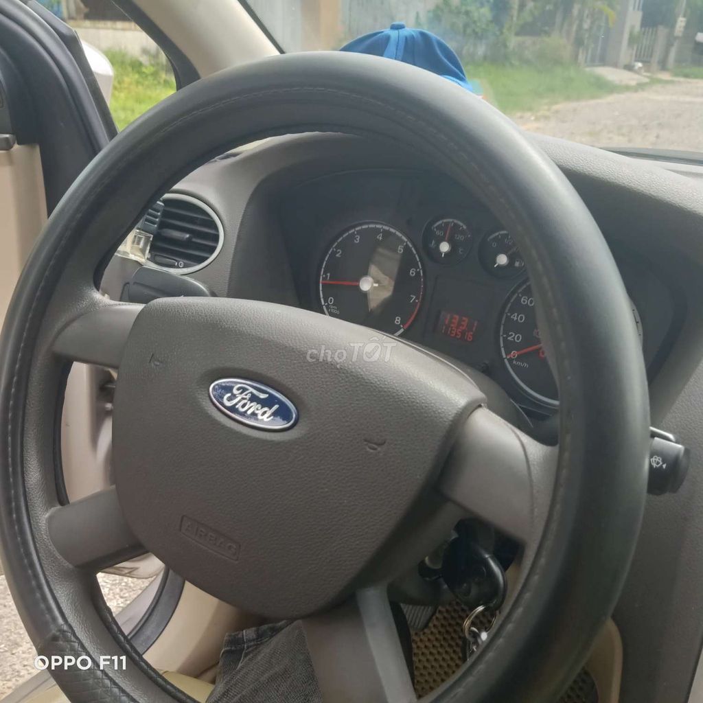 Ford Focus 2012 - ảnh 2