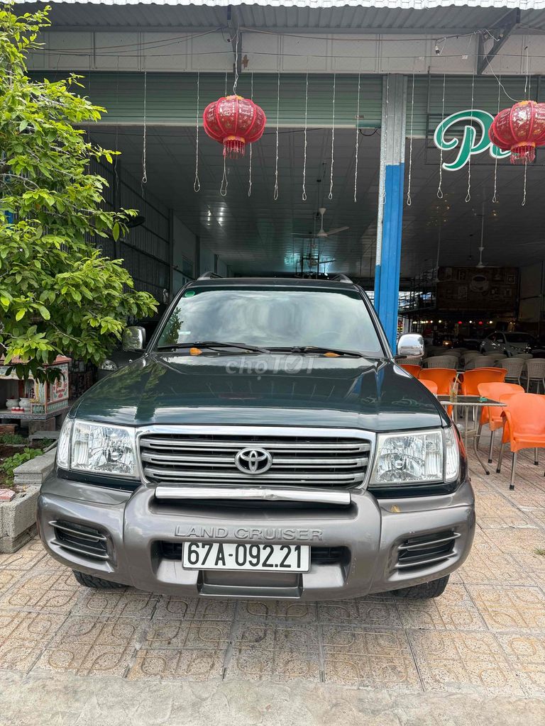 Toyota Land Cruiser 2002 - ảnh 2
