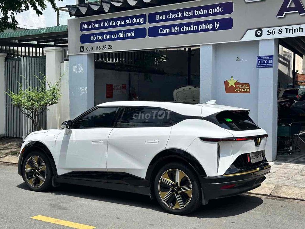 VinFast Limo Green 2025 - ảnh 5