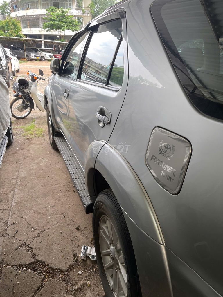 Toyota Fortuner 2013 - ảnh 1