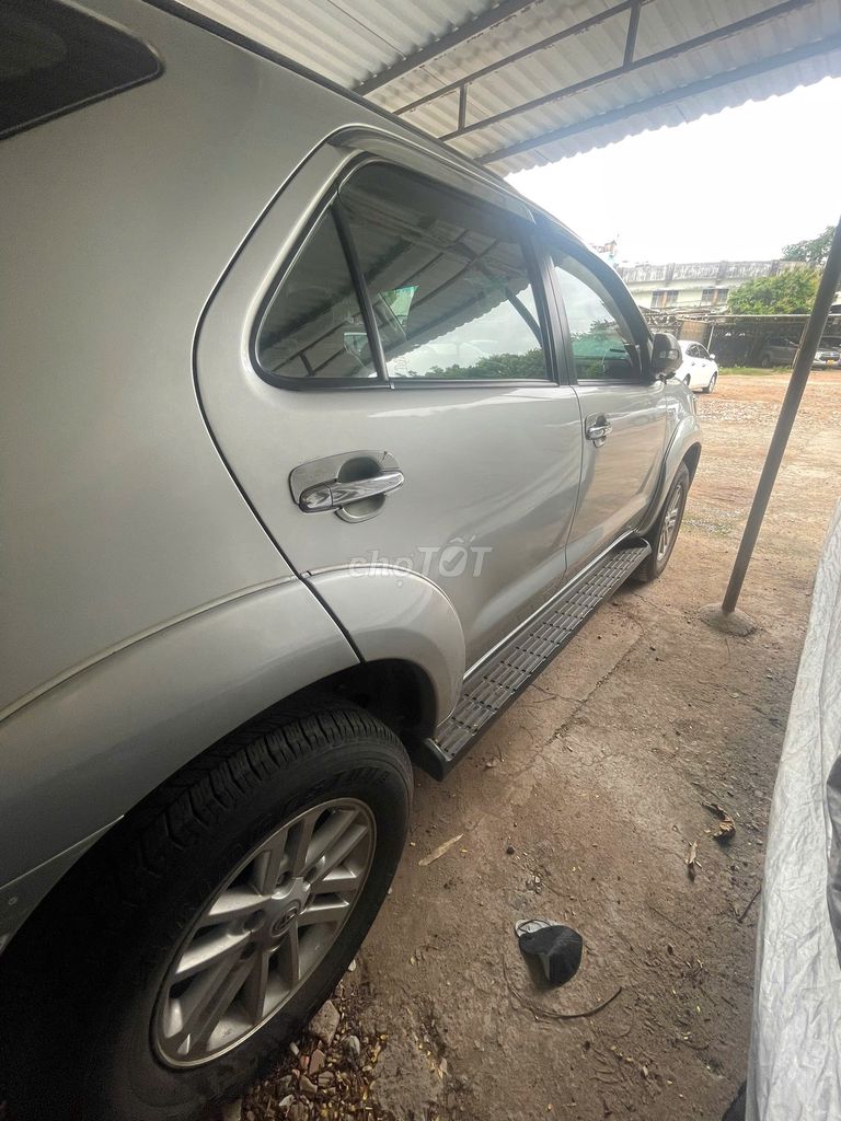 Toyota Fortuner 2013 - ảnh 3