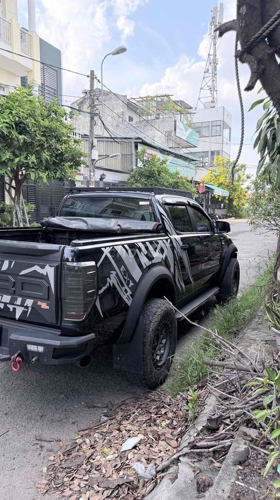 Ford 2017 - ảnh 1