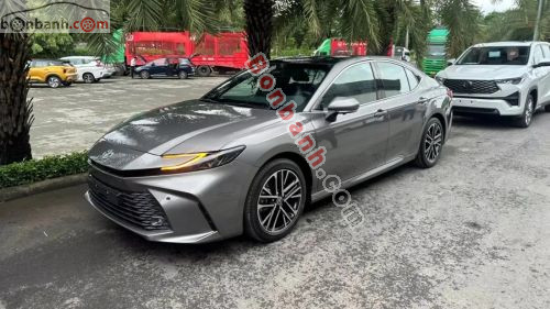 Toyota Camry 2.5 HEV Top 2026 - ảnh 1