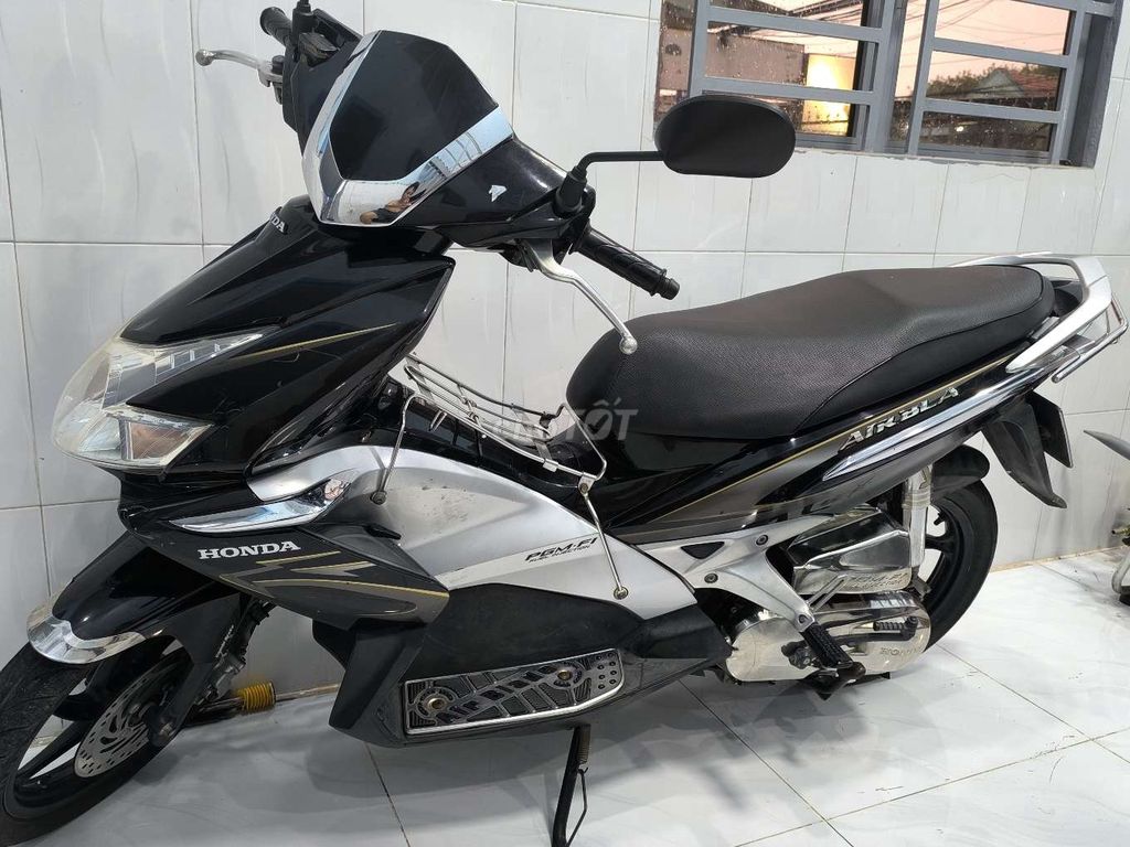 Honda Air Blade 2010 - ảnh 3