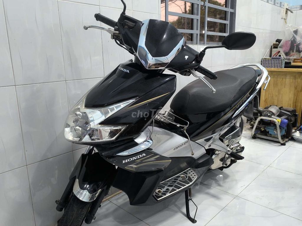 Honda Air Blade 2010 - ảnh 4
