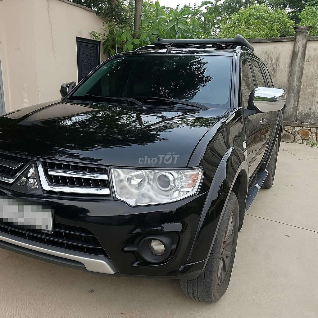 Mitsubishi 2012 - ảnh 1
