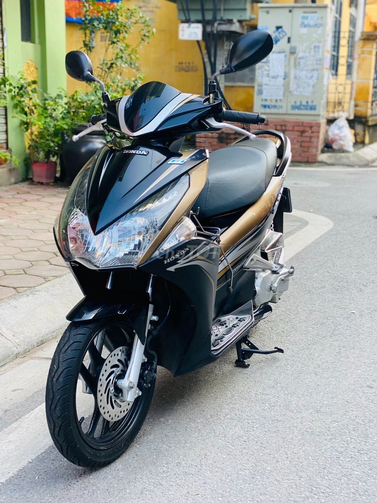 Honda Air Blade 2015 - ảnh 3