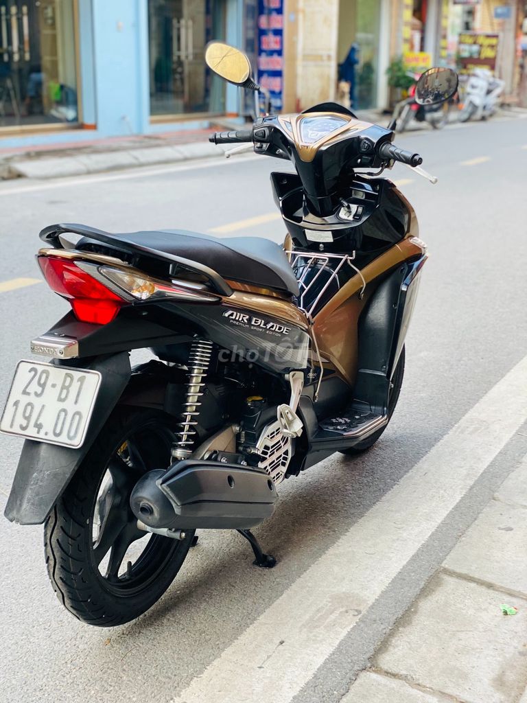 Honda Air Blade 2015 - ảnh 4