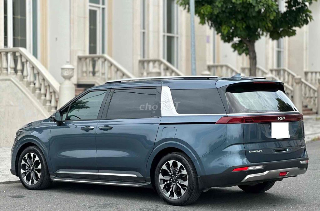 Kia Carnival Premium 2.2D 2024 - ảnh 4