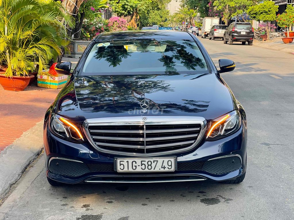 Mercedes-Benz 2017 - ảnh 1