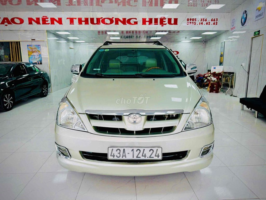 Toyota Innova G - ảnh 1