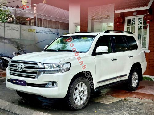 Toyota Land Cruiser VX 4.6 V8 2016 - ảnh 1