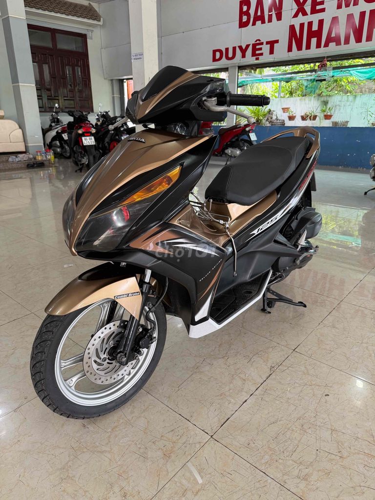 Honda Air Blade 2015 - ảnh 2