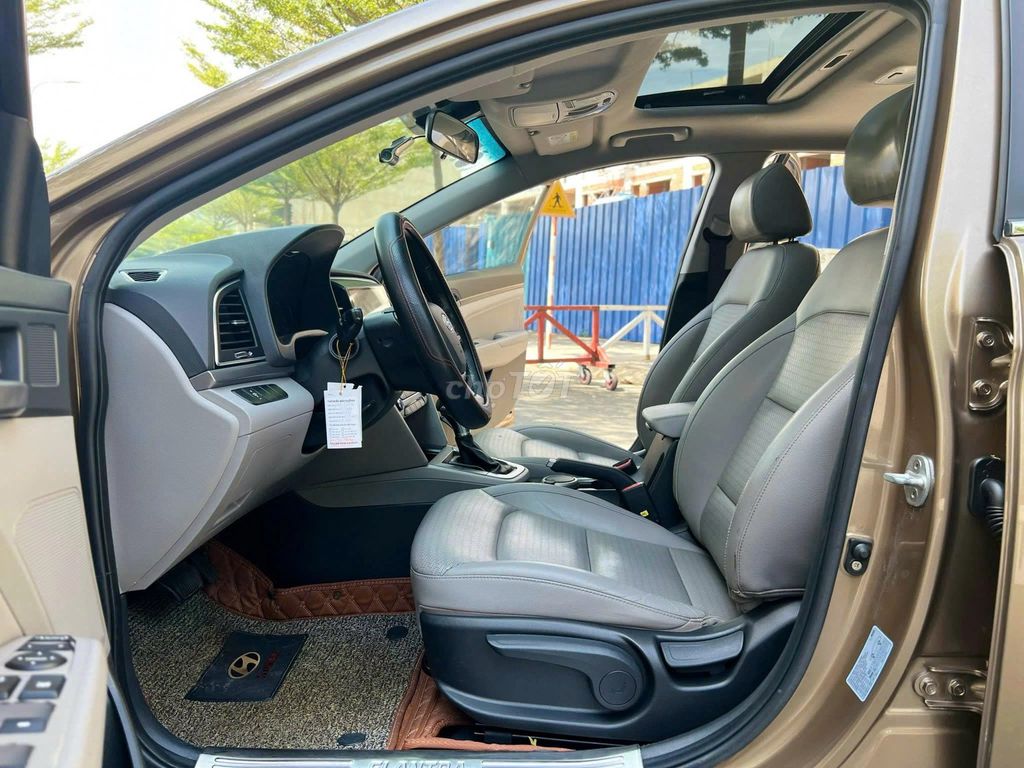 Hyundai Elantra 1.6 AT 2016 - ảnh 3
