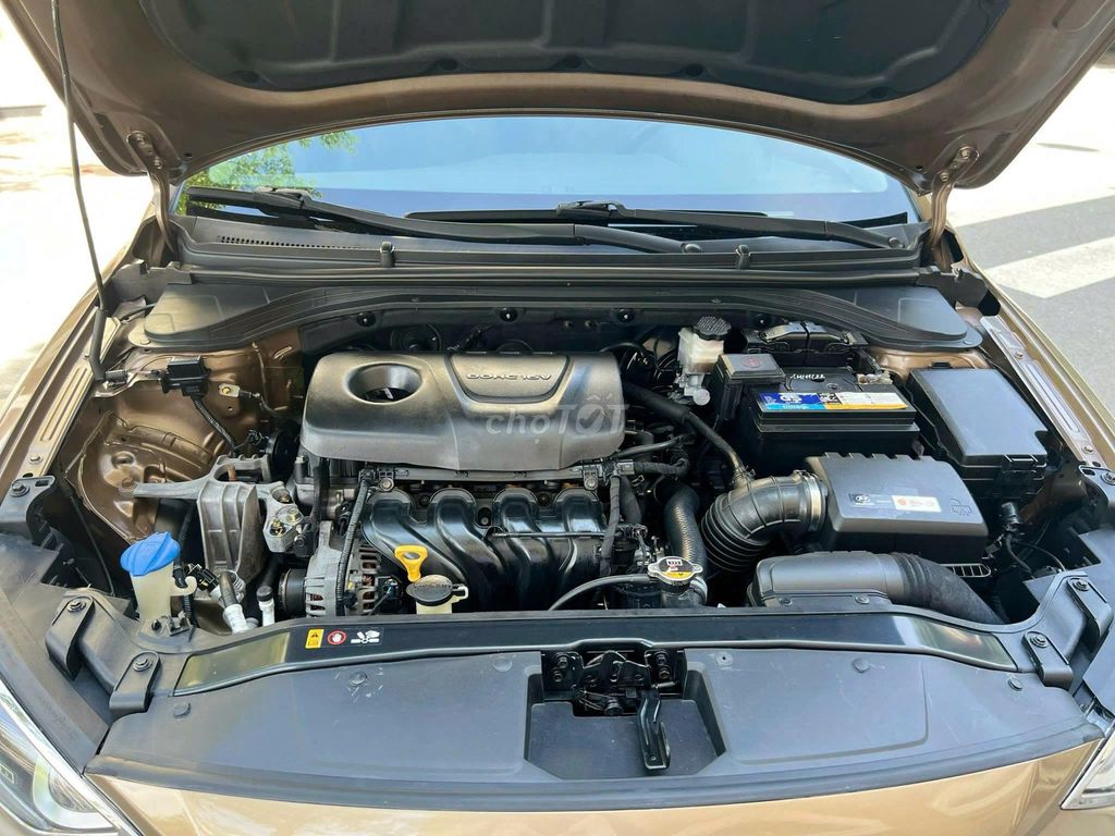 Hyundai Elantra 1.6 AT 2016 - ảnh 4
