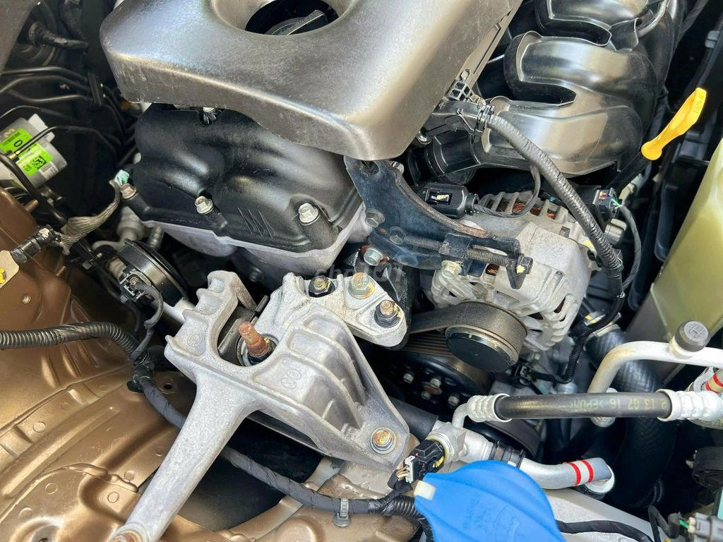 Hyundai Elantra 1.6 AT 2016 - ảnh 5