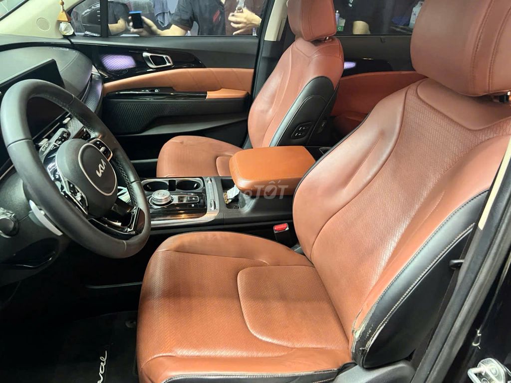 Kia Carnival 2023 - ảnh 3