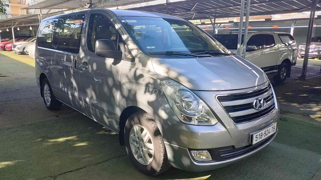 Hyundai Starex 2016 - ảnh 4