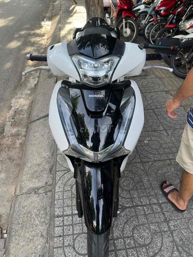 Honda SH 2019 - ảnh 1