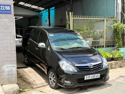 Toyota Innova 2011 - ảnh 1