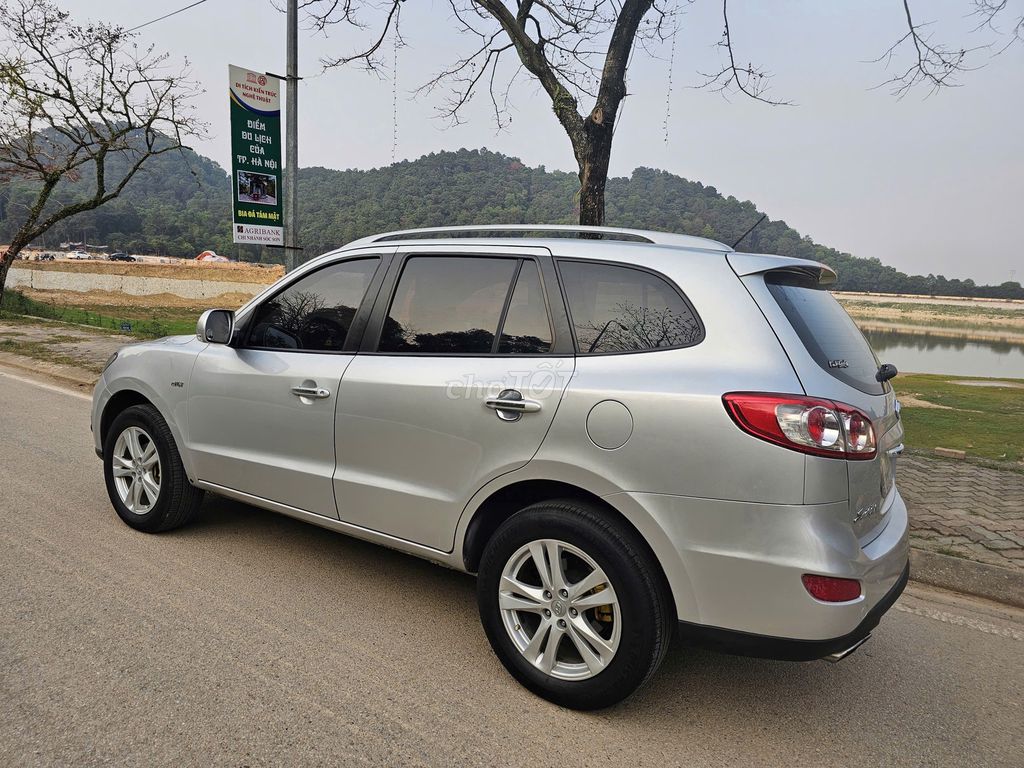 Hyundai 2009 - ảnh 3