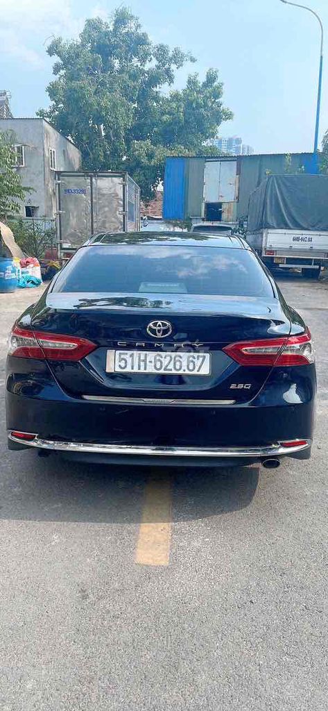 Toyota Camry 2.5Q - ảnh 2