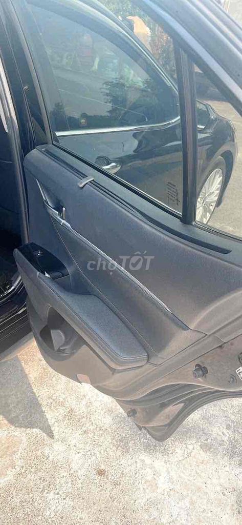 Toyota Camry 2.5Q - ảnh 3