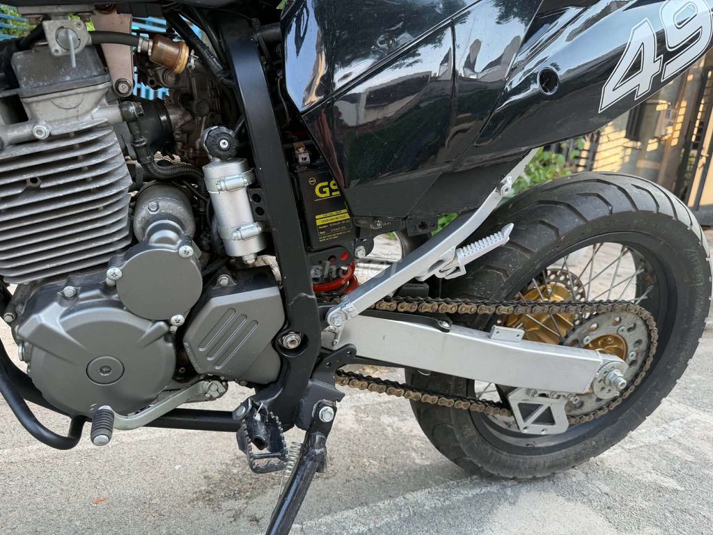 Suzuki DR 1995 - ảnh 4