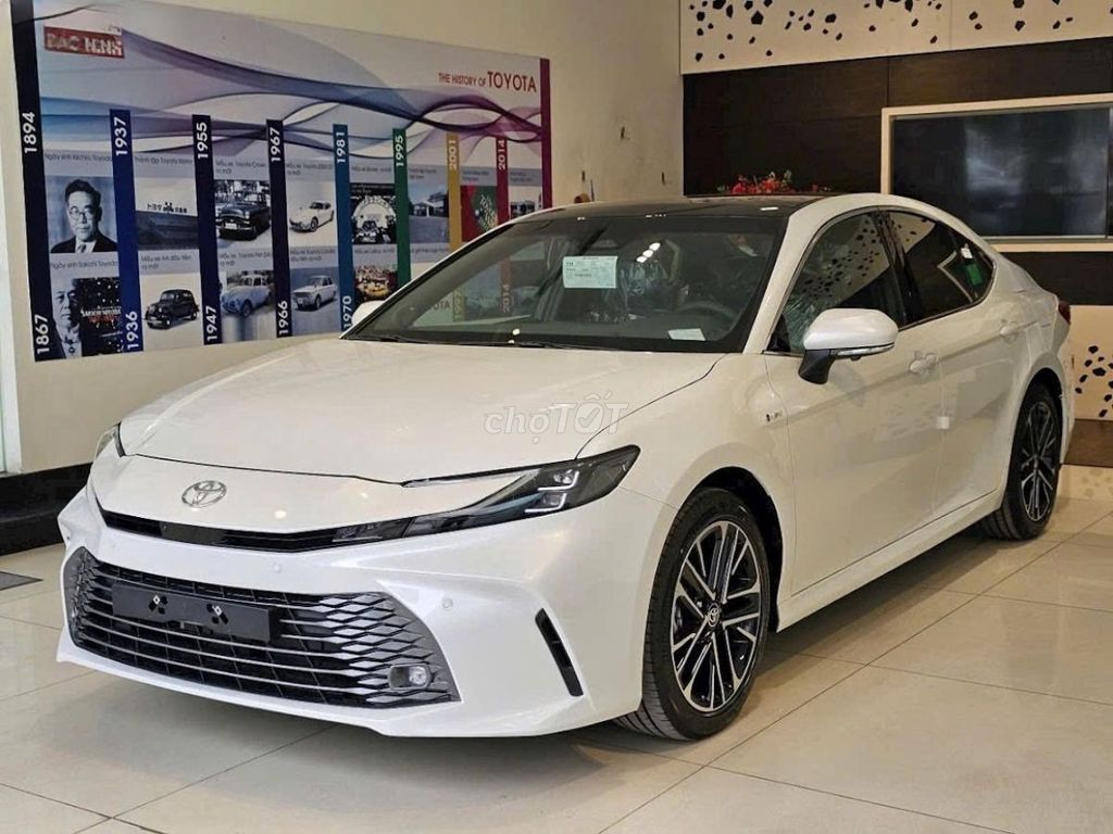 Toyota Camry 2.5 HEV Top 2026 - ảnh 5