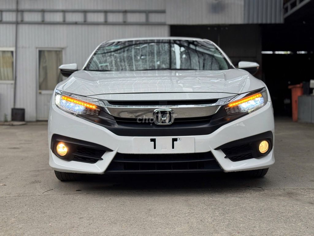 Honda Civic 2018 - ảnh 1