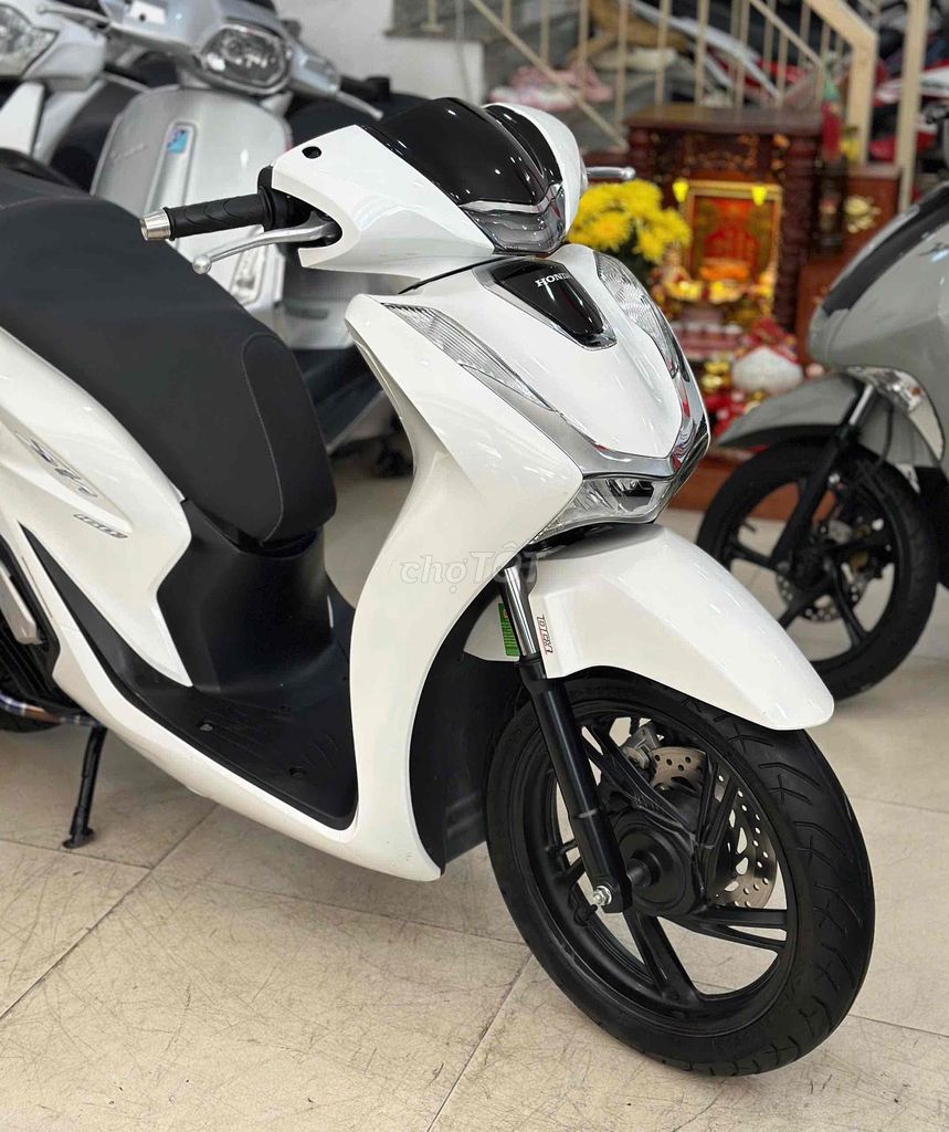 Honda SH 2021 - ảnh 1