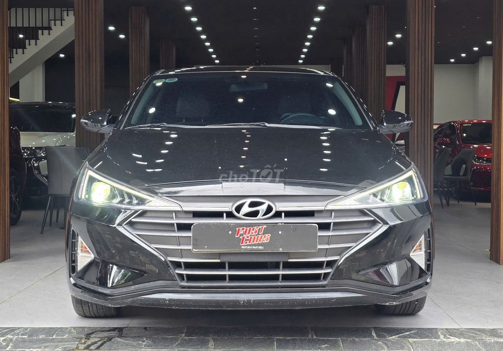 Hyundai Elantra 2021 - ảnh 1