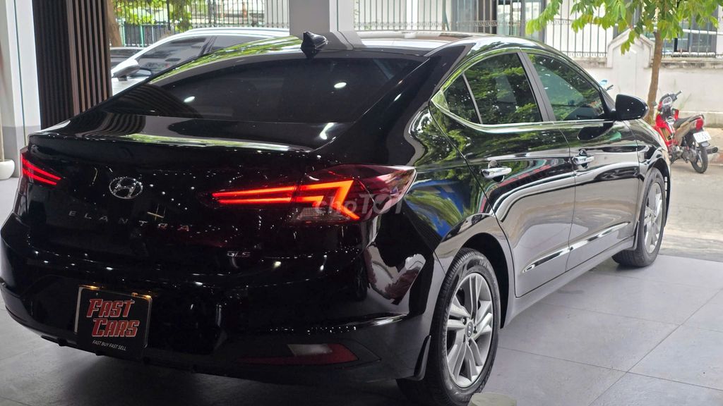 Hyundai Elantra 2021 - ảnh 5