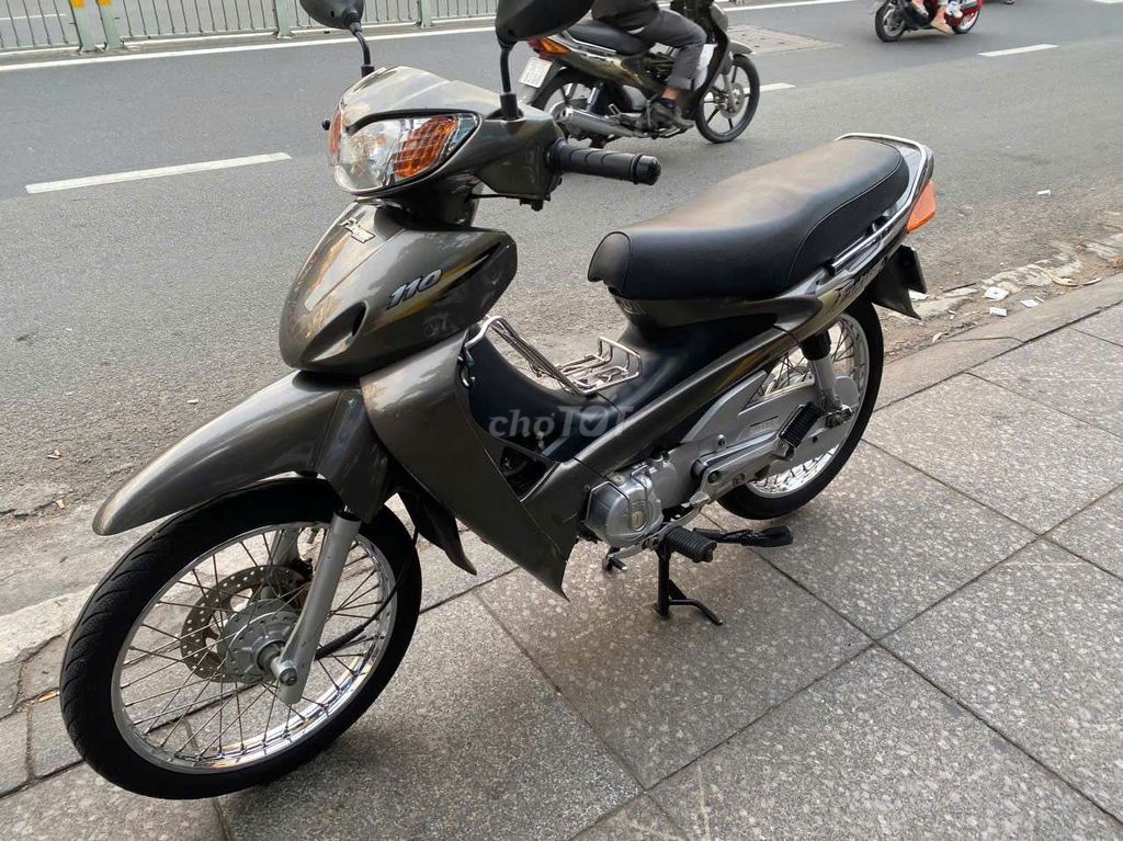 Honda Future 2002 - ảnh 1