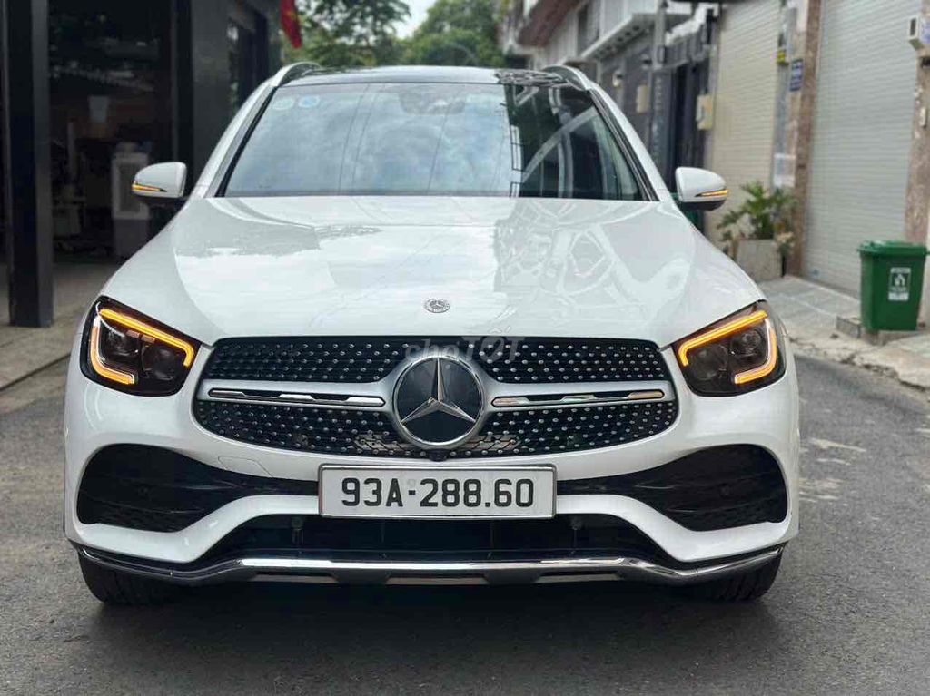Mercedes-Benz 2021 - ảnh 1