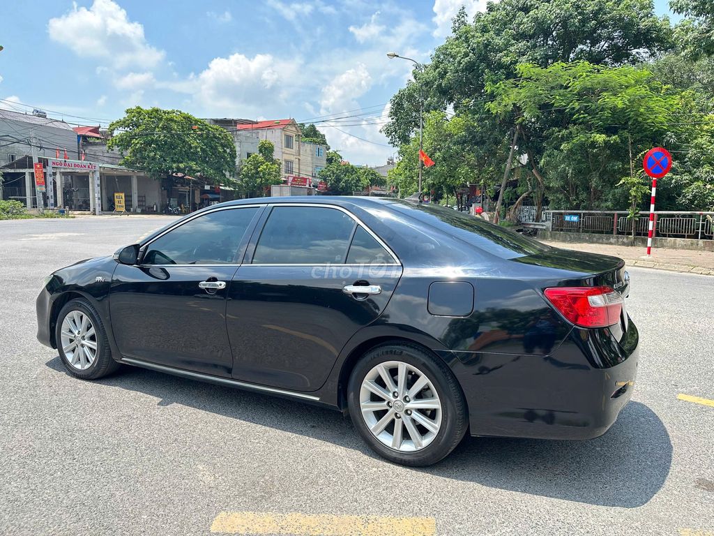 Toyota Camry 2013 - ảnh 3