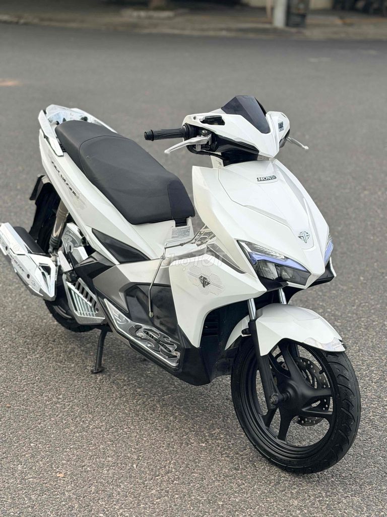 Honda Air Blade 2017 - ảnh 1