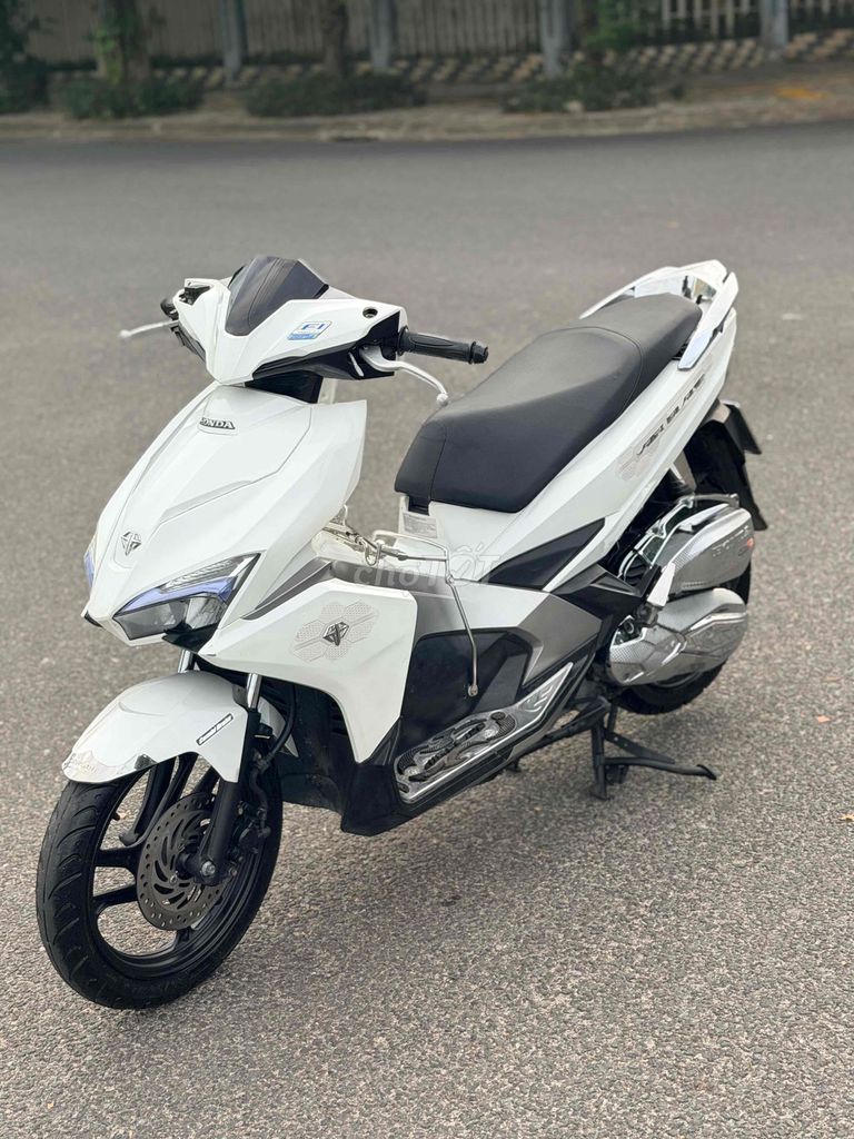 Honda Air Blade 2017 - ảnh 2