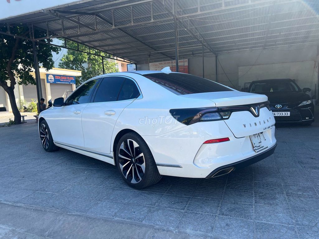 VinFast Lux A2.0 2019 - ảnh 2
