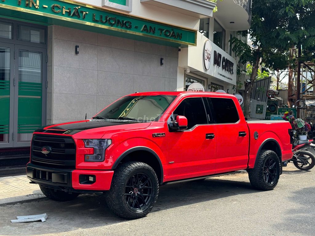 Ford 2015 - ảnh 1