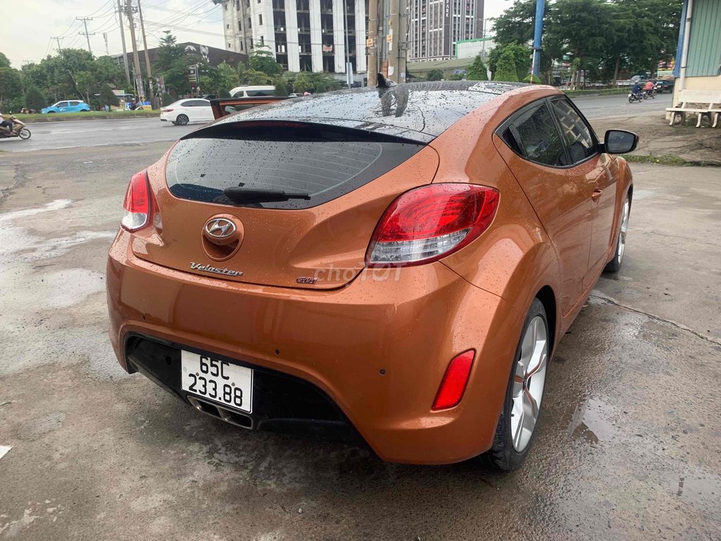 Hyundai Veloster 2011 - ảnh 2