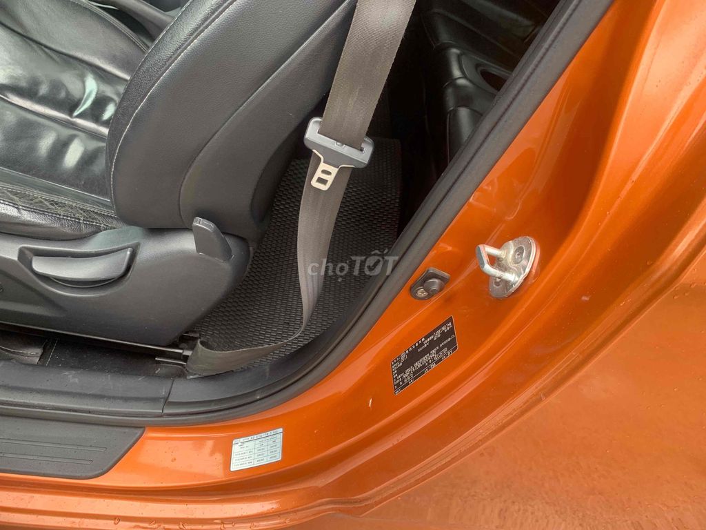 Hyundai Veloster 2011 - ảnh 4
