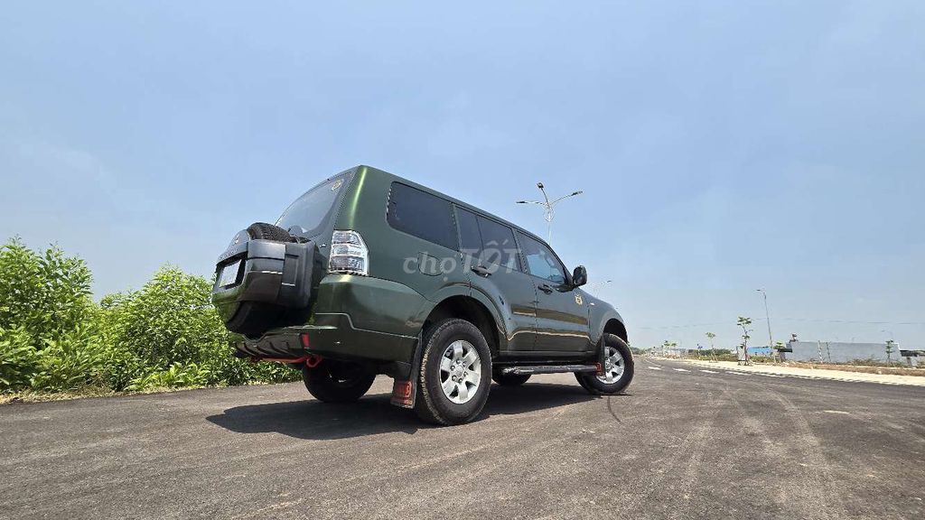 Mitsubishi Pajero 2008 - ảnh 1