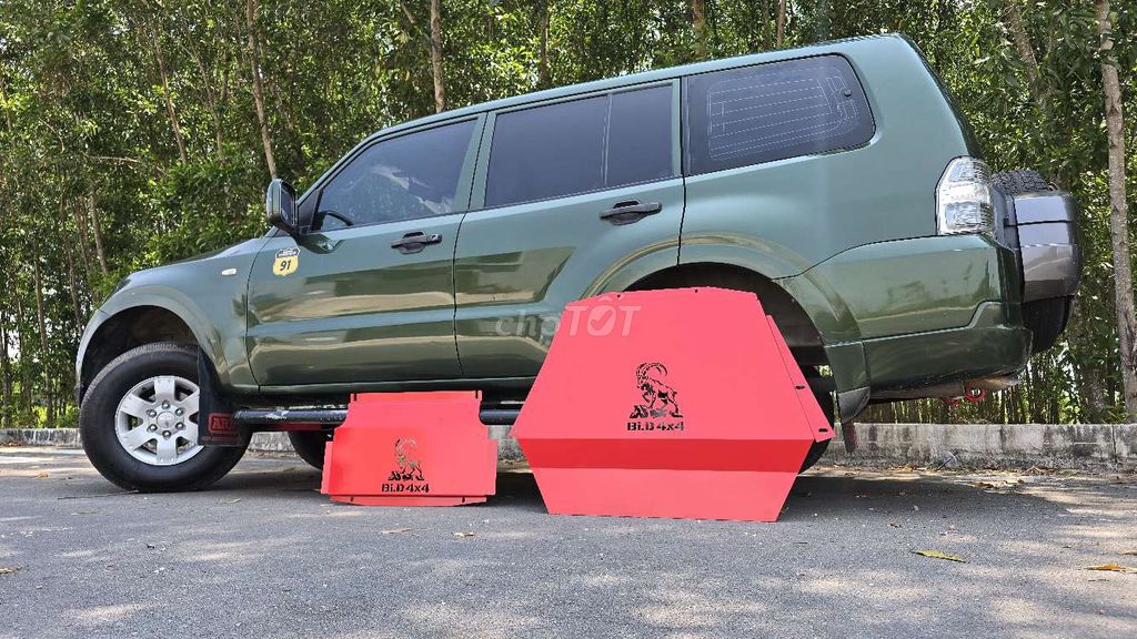 Mitsubishi Pajero 2008 - ảnh 2