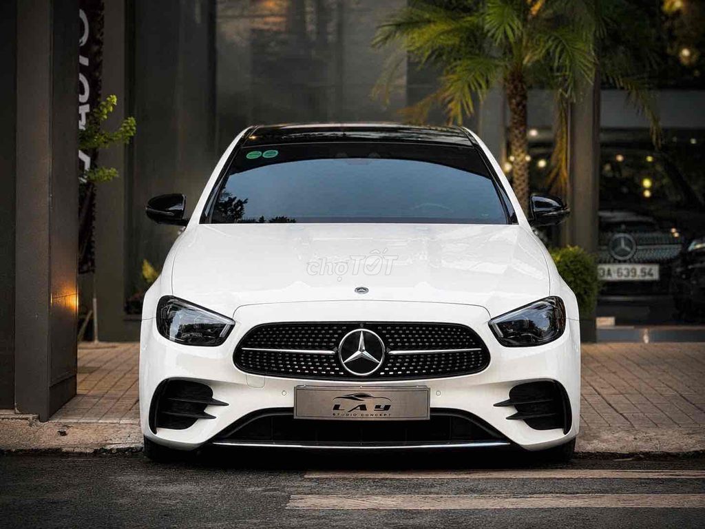 Mercedes-Benz 2022 - ảnh 1