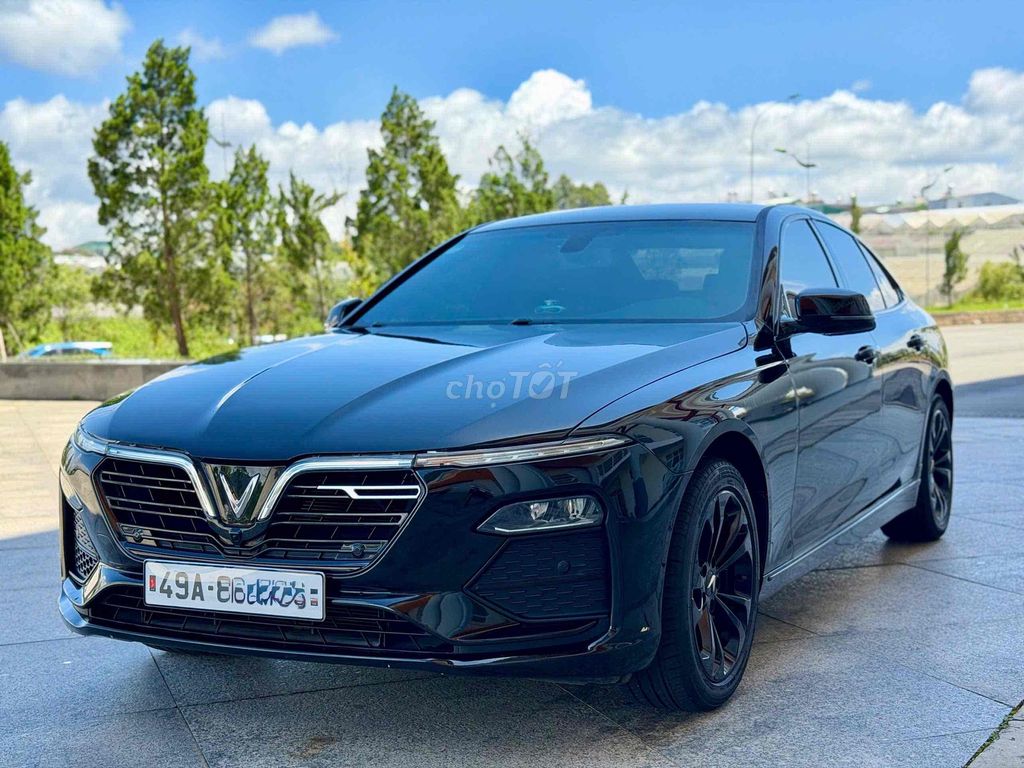 VinFast Lux A2.0 2019 - ảnh 2