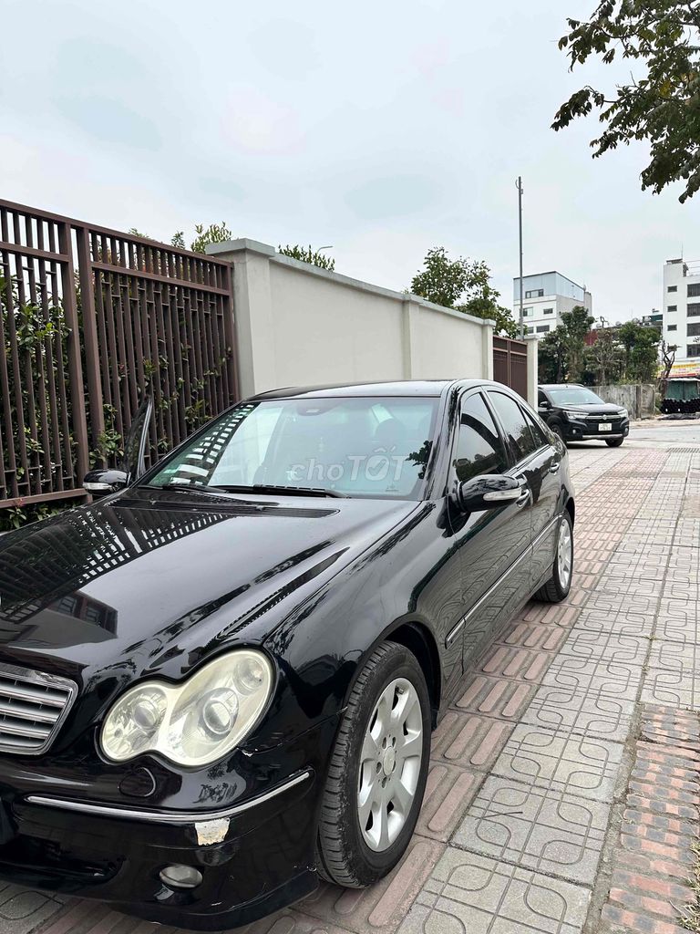 Mercedes-Benz 2006 - ảnh 2