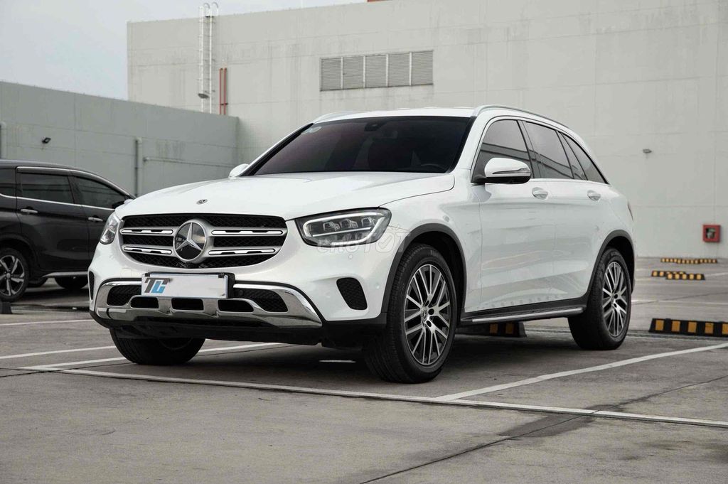 Mercedes-Benz GLC 2022 - ảnh 2