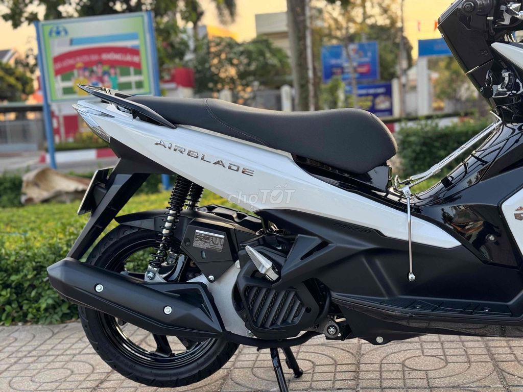 Honda Air Blade 2014 - ảnh 3